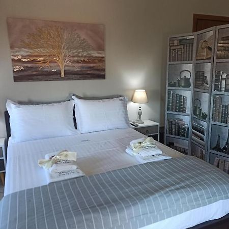Athena'S Luxury Place อากริอา ภายนอก รูปภาพ