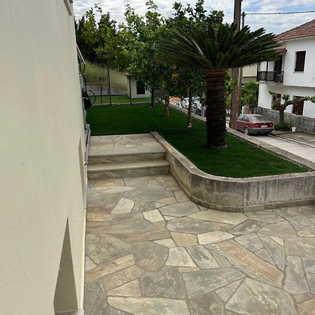 Athena'S Luxury Place อากริอา ภายนอก รูปภาพ